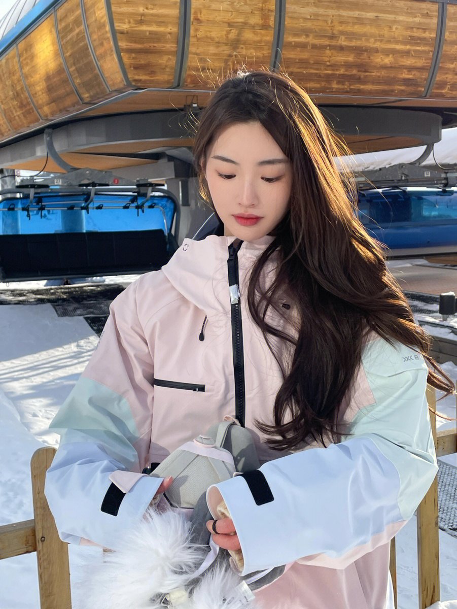 しずか tweet media