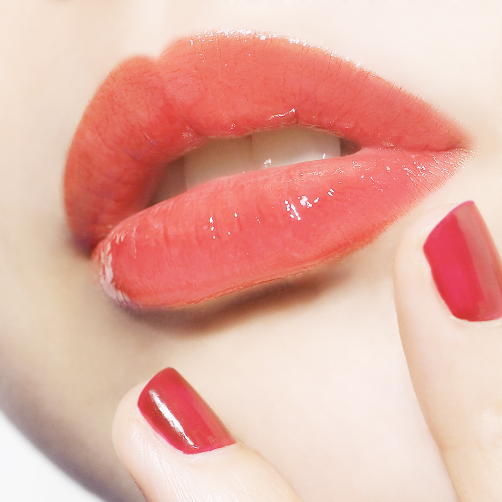 ＼新世代の #針リップ ／

ひと塗りでぷっくりツヤツヤ、
本格派リッププランパー💋
..........................
 pumpink up(パンピンク アップ) 
かぼちゃのようなオレンジに
ちょっぴりピンクをプラス❤︎

下記URLよりご購入いただけます❤︎
🔗glowfx.me
🔗amazon.co.jp/dp/B0B7L23KQT