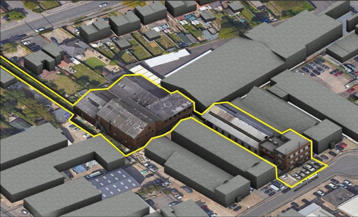 CattaneoAgency's tweet photo. 23 LYON ROAD, HERSHAM TRADING ESTATE, WALTON ON THAMES - https://t.co/M255Ax9glf Industrial development / refurbishment opportunity https://t.co/s3Gg99fEEi