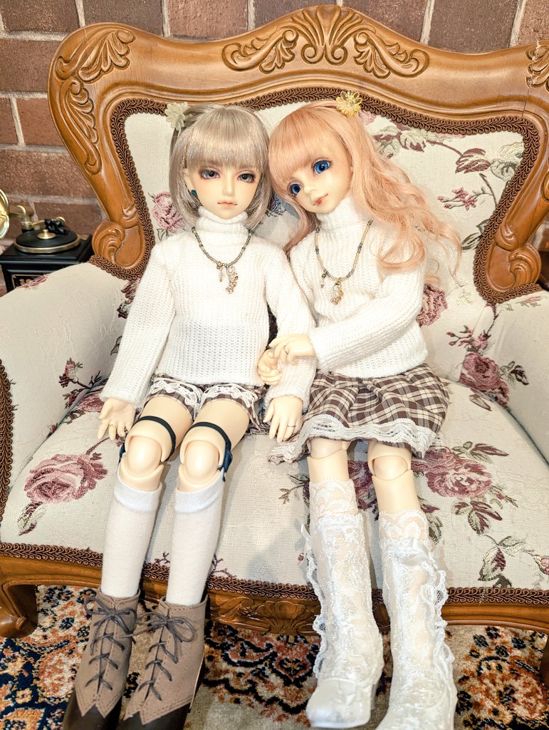 miamint_arurua's tweet photo. 今日のドルポのお供は〜🤭
音組😆
良い夫婦の日だから😊
この二人😁
ペアルックは、みしんさん🤭
鈴蘭のネックレスは、#pluskis https://t.co/vo1p8mIZOk