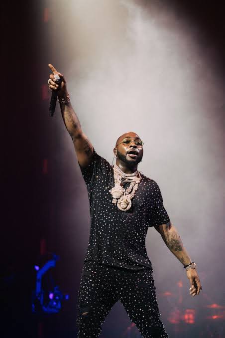 No. 1 HBD..... 1❤️
NO RETREAT NO SURRENDER
#Davido
#chefchi