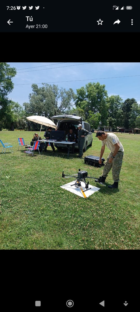 ucre_uruguay2's tweet photo. El fin de semana del 19/20,se realizaron 2 jornadas de capacitación con distintos ramas de asitencia en emergencias donde participaron personal de
Ingenieros 4 , helicópteros 5 rescate , fuerza aérea sensores remotos @DNPCaminera y personal de ASSE https://t.co/rKP18uAPi4