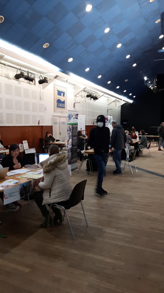 Le service à la personne #sap en action au salon #métiers côté coulisses.. les recruteurs attirent de nouveaux potentiels à #Cahors !!! @avecpoleemploi