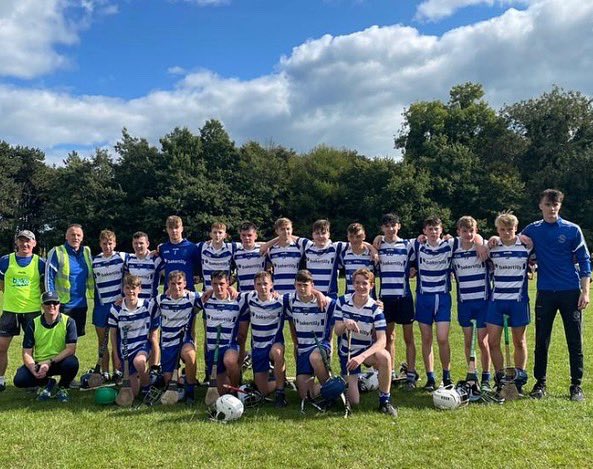 ⭐️2 BIG MATCHES this weekend⭐️ U16 football final v Thomas Davis is now at *2pm* on Saturday at home 

U17 hurling semi final v Naomh Olaf is at 1 on Sunday at home 

We'd love it if you could come up and support the lads 💙

C'mon the Bens 🔵⚪️🔵⚪️💪💪