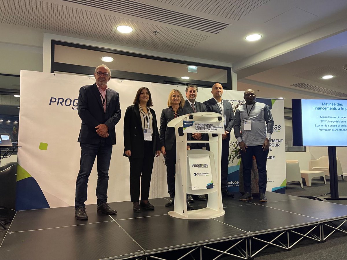#ESS✅
Le Département des #hautsdeseine dévoilait ce matin à <a href="/ParisLaDefArena/">Paris La Défense Arena</a> sa nouvelle politique d’économie sociale et solidaire, avec une stratégie et un plan d’actions en 4⃣ axes: observer/échanger, former/accompagner, soutenir, valoriser.