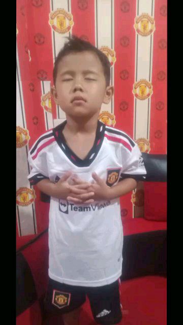 😈 Papap Yucky 😈 tweet media