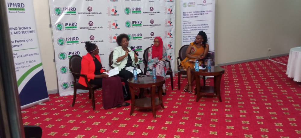 iphrdafrica's tweet photo. Young women and seasoned women mediators share their experience on mediation skills they have used in resolving conflicts. Because mediation is a human-led process, some skills remain the same. #IphrdAfrica #IntergenerationalForum #WPS #YPS #women4peace @fecclaha @NCA_RPP https://t.co/eGrC0oxIlz