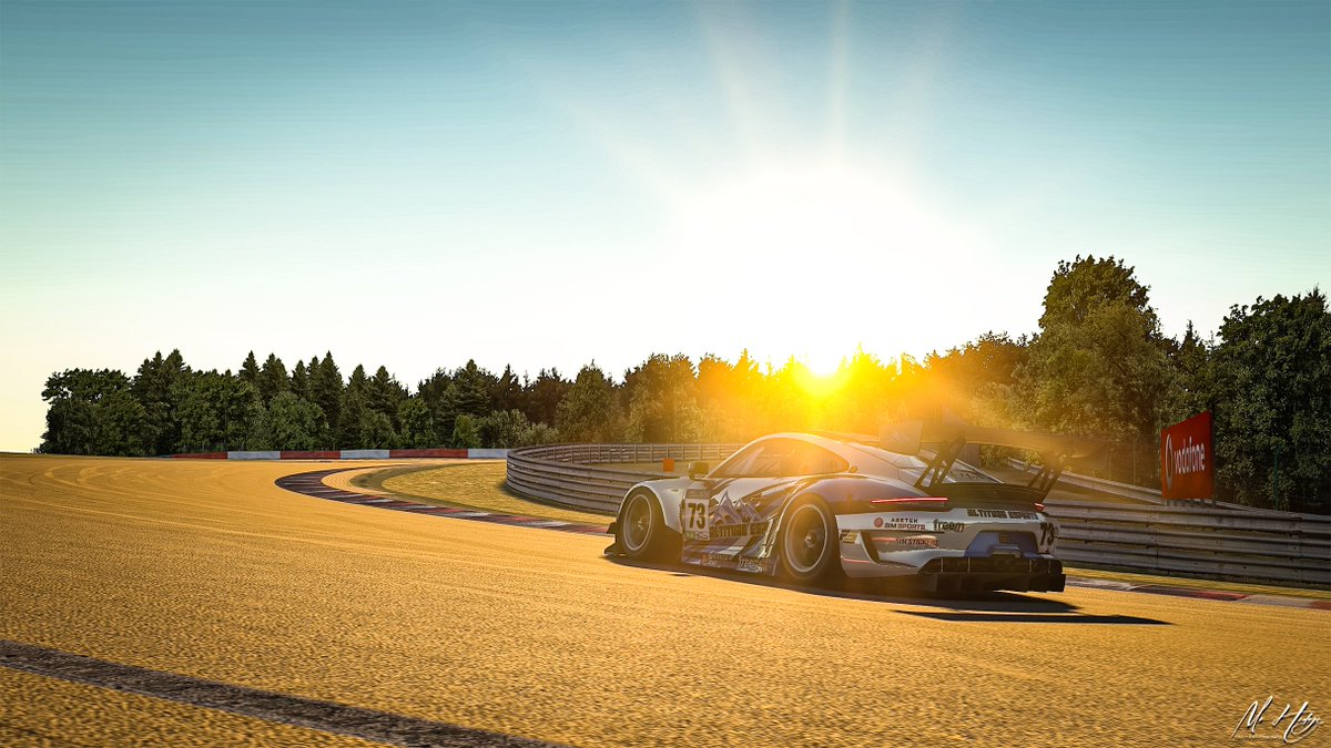 Mr_H_Photos's tweet photo. Strapped on my racing socks and got some practice in for the @ArlEsports GT Trophy which starts on Friday.
Pace looked competitive (ish). Fingers crossed it'll be quick enough.
#simracing #iracing #porsche #spa #gt3 #ingamephotography #simtography https://t.co/5qfw5ctFEq