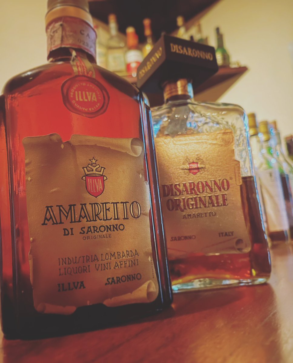 Bar_Le_temps's tweet photo. アマレット ディサローノ 
70年代(?)ボトル

ラベルで流通年数調べましたが
全くわからず、
結局、タックスシールで判別しました。
(誰か詳しい人教えてください笑)

2本写ってますが、
前が70年代(?)ボトル、
後ろがちょっとだけ古いボトル(2000年代)

#横浜 #白楽
#アマレット #オールドリキュール https://t.co/msV9tI2VKn