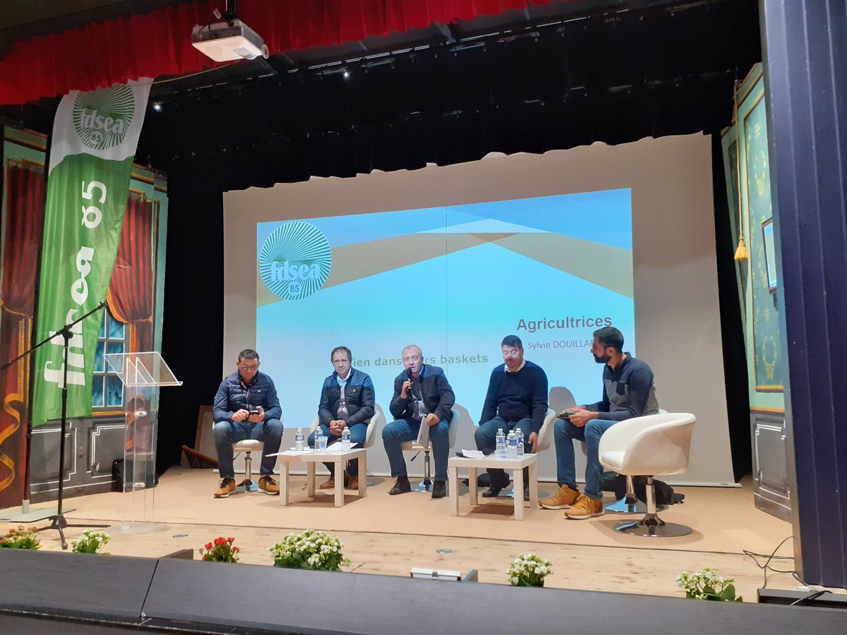 Début de la journée des présidents et trésoriers de SEA <a href="/FDSEAVendee/">FDSEA Vendée</a> à Thorigny. Interventions de chaque président de section et commission ce matin et de <a href="/BenezitPatrick/">Patrick Benezit</a> sur #Egalim.