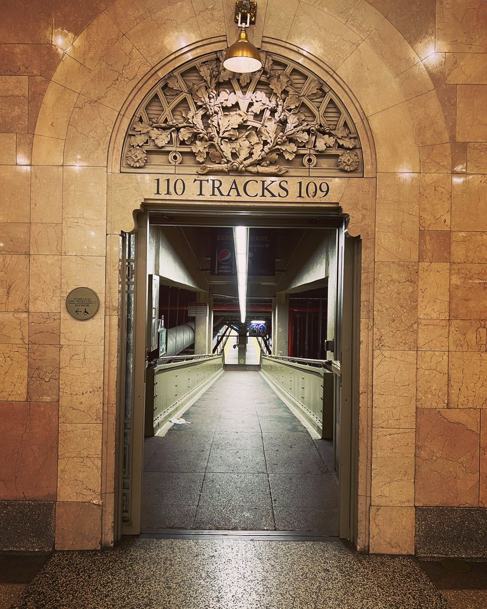 LeicaClub's tweet image. Memories #nyc #grandcentralstation