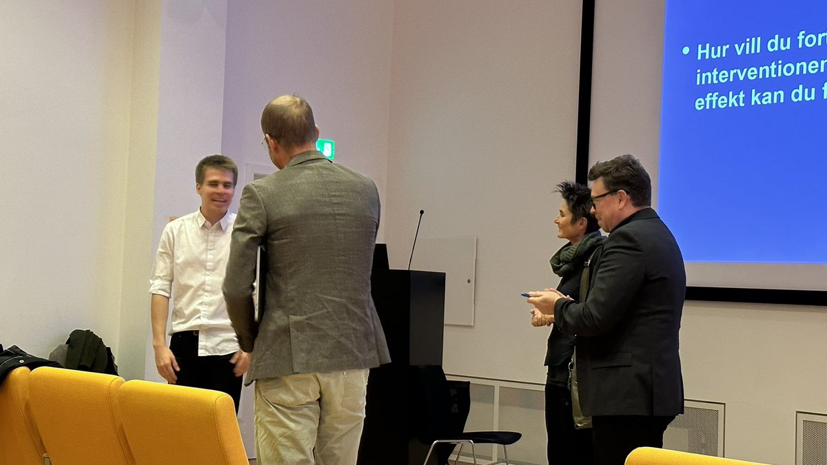 BestleMorten's tweet photo. Martin Schønnemann Lund successfully defended his magnificent PhD thesis "Endotheliopathy and Respiratory outcomes" at Nordsjællands Hospital.
Good discussion with the assessors (Strøm T, Bentzer P, Osteowski S)
Proud to have been a supervisor on this project. https://t.co/K9SCvH99NQ