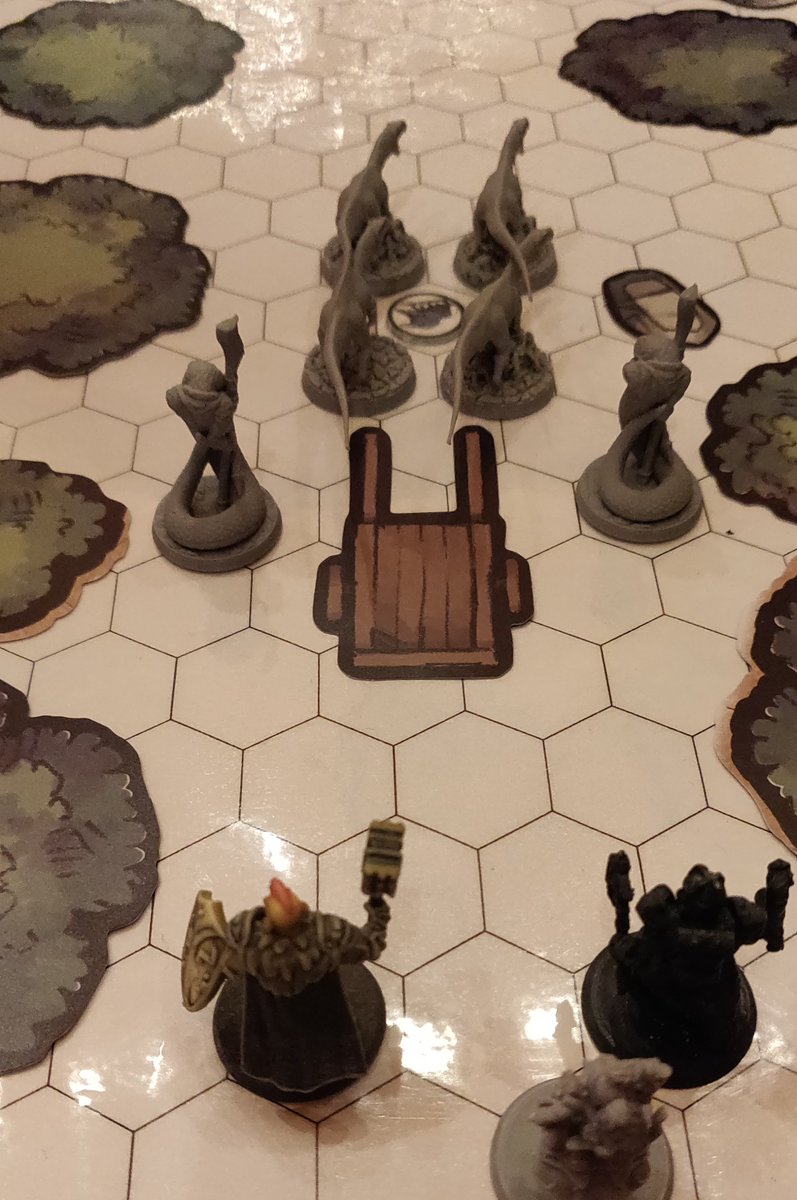 WorldbuildingIo's tweet photo. #DungeonsAndDragons #DnD #DnD5e #Gamenight This is why we do it! π₯βοΈπ₯ #WBio https://t.co/fkYWugvnn0