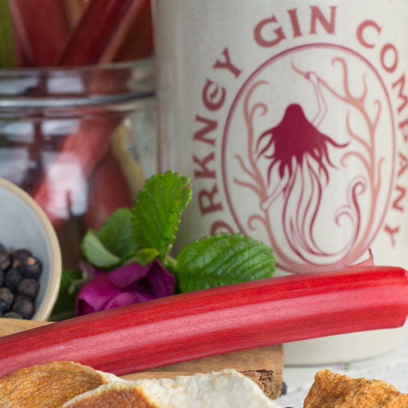 orkneycom's tweet photo. Go green and give a sustainable gift from #Orkney this festive season 💚 🎄

We've picked out some eco-friendly ideas from our @orkneyfood and @creativeorkney makers 😀

Find out more ⬇️
#MadeInOrkney #TasteOfOrkney