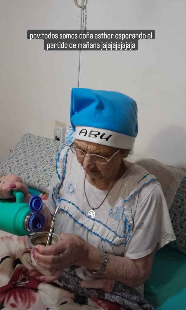 GauchaCulta's tweet photo. ANOCHE. Dame una abuela manija, bueno, no tan manija 🤣 https://t.co/pZLN8eBT5N