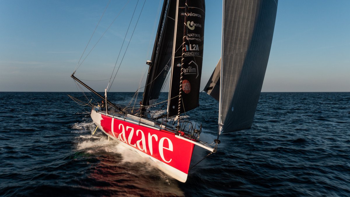 🚨 Avarie à bord de l’Imoca Lazare

Alors qu’il s’apprêtait à entamer son approche de la Guadeloupe, ce mardi 22 novembre, Tanguy le Turquais, skipper de l’Imoca Lazare, a constaté une casse sur son safran bâbord. 

Plus d'infos➡️bit.ly/3TYImvE