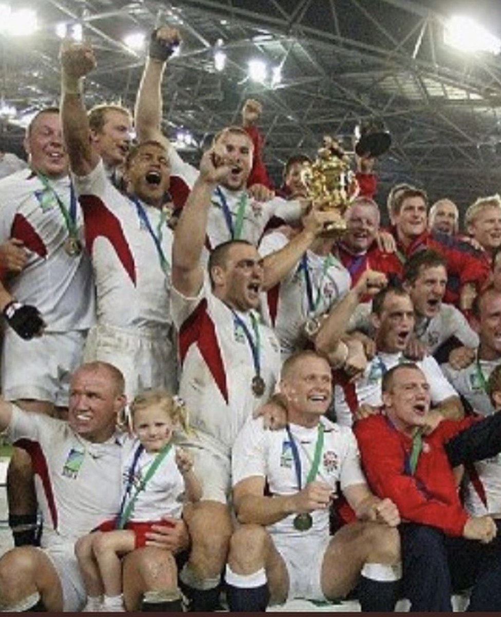 Happy 19th Anniversary 🏆🍺@EnglandRugby #RWC2003