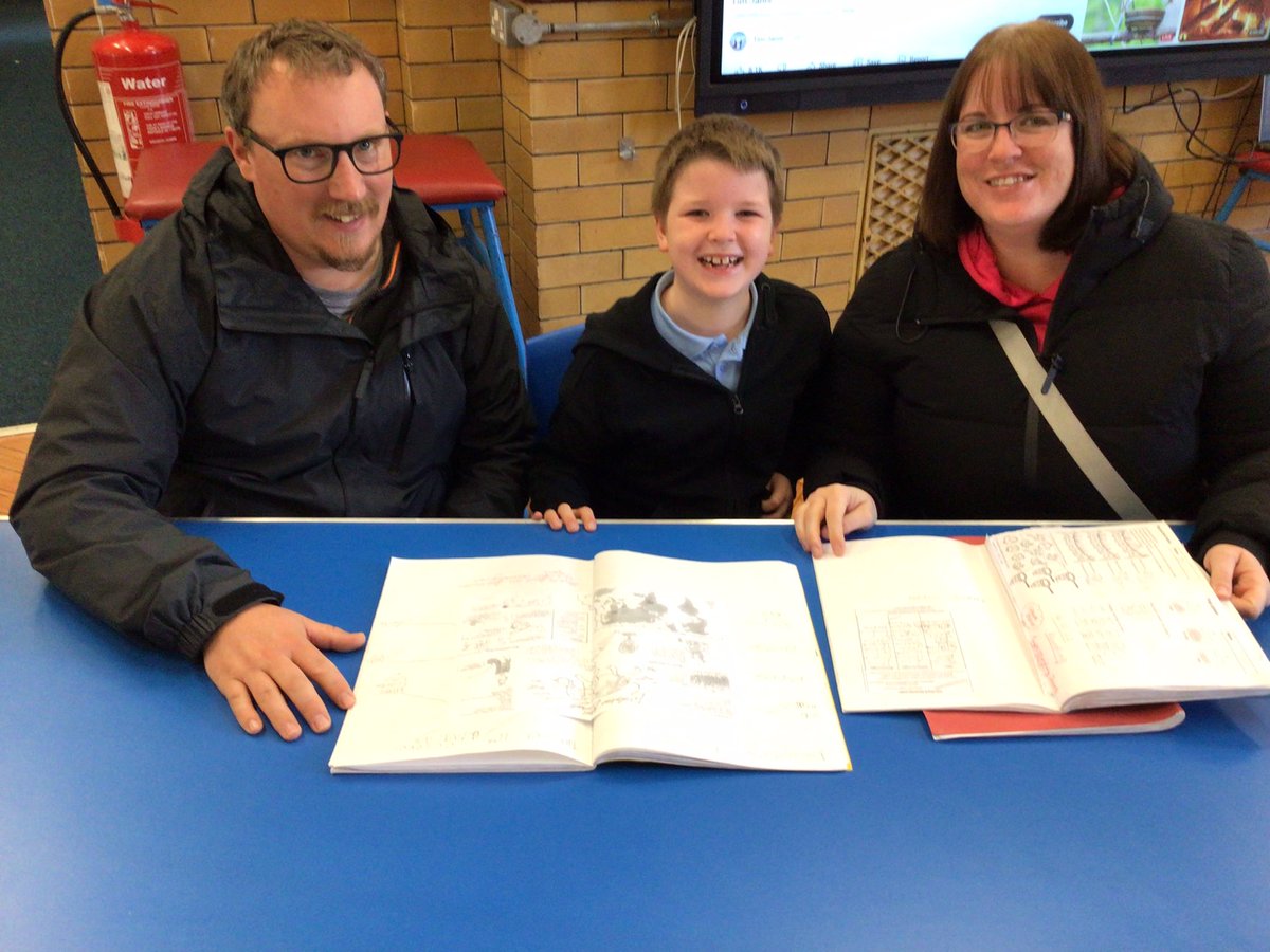 gladstonebarry's tweet photo. How lovely to open our doors to our KS2 parents this morning for our #SharingDay 😀 https://t.co/BWg6tltpoG