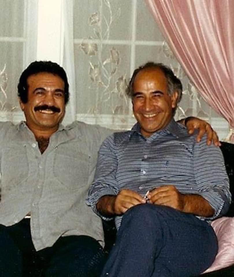 این روزها جایش خیلی خالیست ،کاش میبود، فریدون فرخزاد دوست ناب ، انسان خوب وایرانپرست کم همانند همراه فریدون فرخزاد در ۳۲ سال پیش در واشینگتن دی سی .💐🌺 👏زن ، زندگی ، آزادی # مهسا امینی #caligraphy #persianartist nft #nftart #nfthistory #aligraphy #opensea #openseanft #irannft