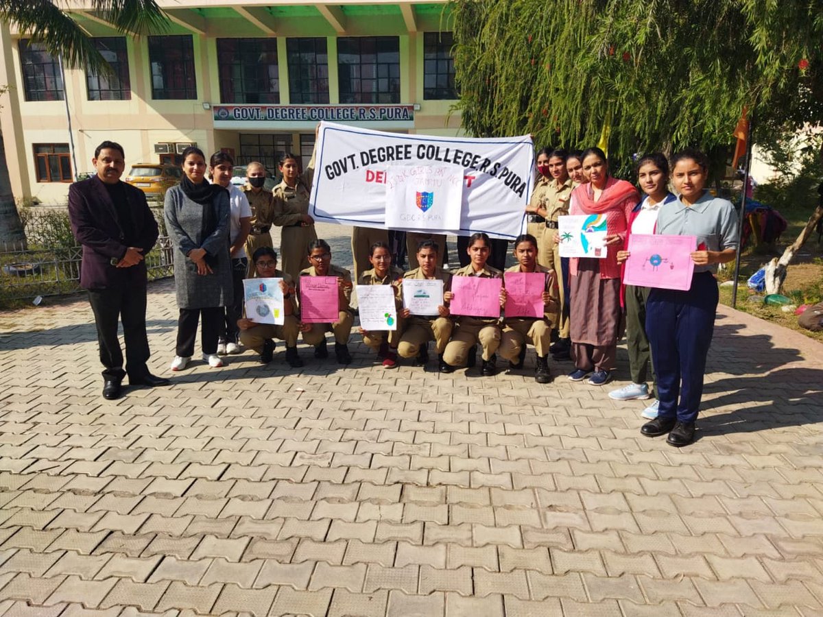 GDC_RS_Pura_NCC's tweet photo. 2 J&amp;K Girls Bn. NCC GDC RS Pura organized a awareness rally in college vicinity as part of 'Puneet Sagar Abhiyan'under the guidance of Prof. Sunil Uppal Principal of the college and supervision of ANO Lt. Shaveta Chowdhary.
@DteJKL 
@HQ_DG_NCC 
@suniluppal16 
@adgpi https://t.co/AYPAsJFb7x