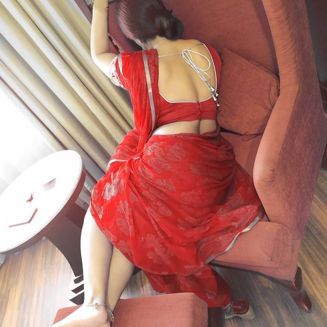 Indianchoduu's tweet photo. जाने किस तरह से की तारीफ तुमने हमारी❣️
सब समझ रहे हैं हमे मोहब्बत तुम्हारी❣️ https://t.co/ey27nDJPUR