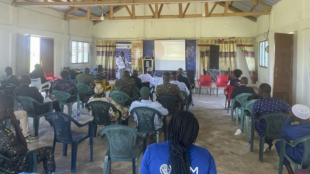 IOMGhana's tweet photo. IOM🇬🇭in collaboration with @CmsLegon and funding from the @UNhumansecurity & @StateINL, brought together stakeholders & community members to discuss & validate the findings of a study on security perception & vulnerability of border community members.
⏩https://t.co/LrXPPNP4TN https://t.co/65DPyGJZJc