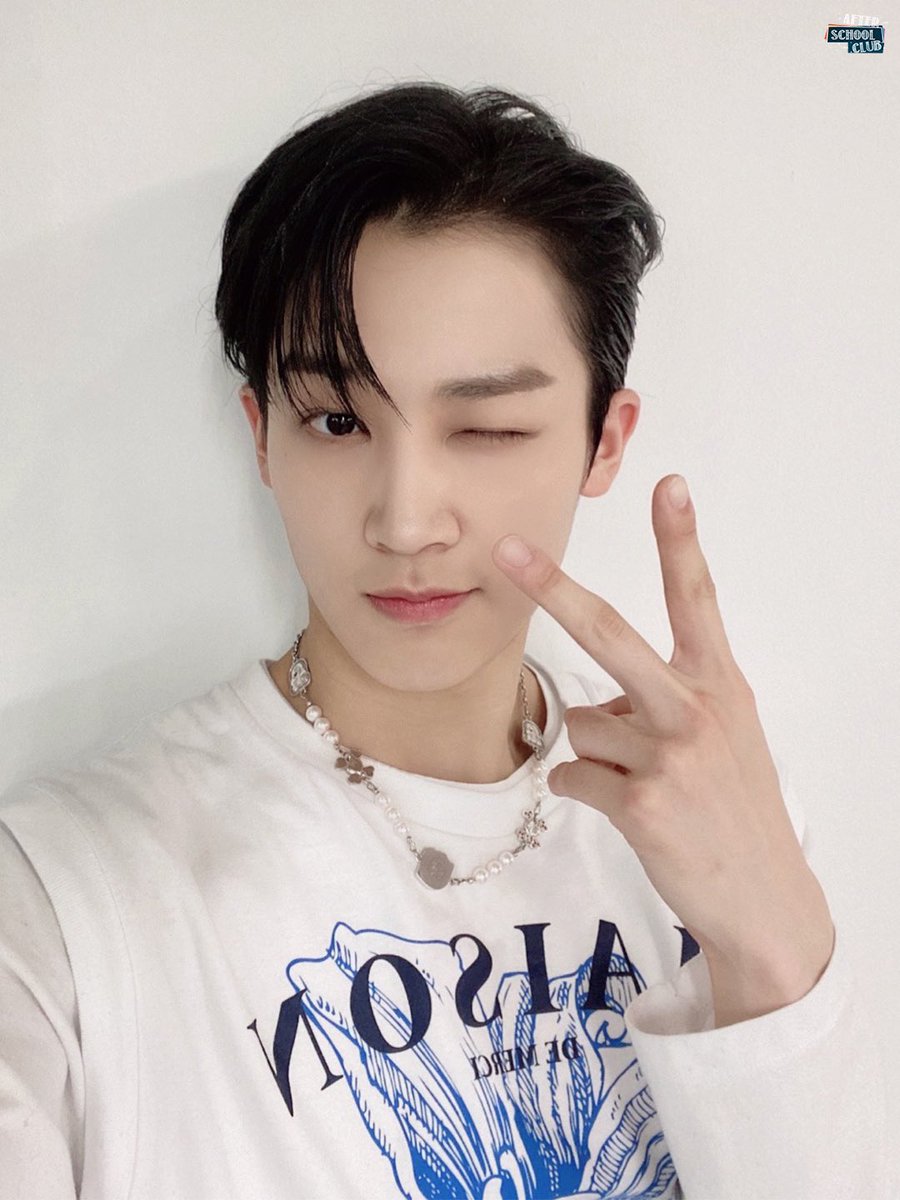 arirang_ASC's tweet photo. [ATBO]
⠀
짱티뵤를 대하는 #ATTITUDE ?
무조건 울 강아지들 사랑 듬뿍듬뿍 주기🫶🏻
매순간 최선을 다하는 열정부터
보트를 사랑하는 마음까지
모두 다 보여주고 간 우리 ATBO✨
⠀
#ATBO_ASC #ATBO @ATBO_ground https://t.co/BaQGgYNglp