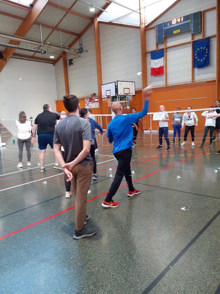 📢Candidats et recruteurs en 🩳et👟 sont ensemble sur le terrain de #badminton aujourd'hui  #AvecPôleemploi #Chartres #Lucé #Champhol &amp; la ligue du centre🏸👨‍🦽 pour une journée de recrutement originale
#TousMobilisés