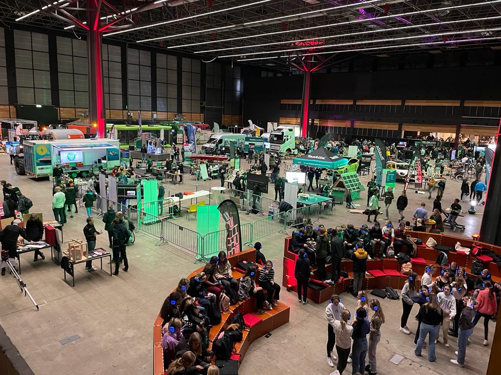 Techniekbeurs Tech to the Future is begonnen. Bedrijven en overheidsinstellingen laten zien wat ze in huis hebben op het gebied van en met techniek. Op woensdag 23 november tussen 12.30 en 16.30 uur is de beurs toegankelijk voor iedereen. 

Meer info 👉 lnkd.in/eDjUQW4V