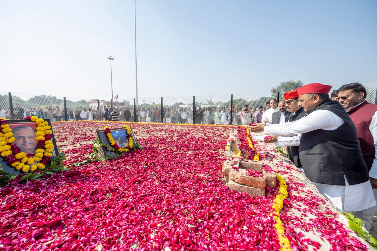 Akhilesh Yadav tweet media