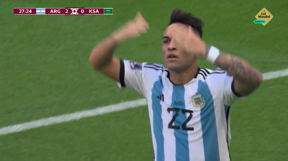 ManuHeredia21's tweet photo. ¡Golazo! Vaya pase del Papu entre líneas, vaya desmarque de Lautaro y vaya definición. Esto empieza a parecerse al Inglaterra-Irán https://t.co/5QbvPwrQ1r