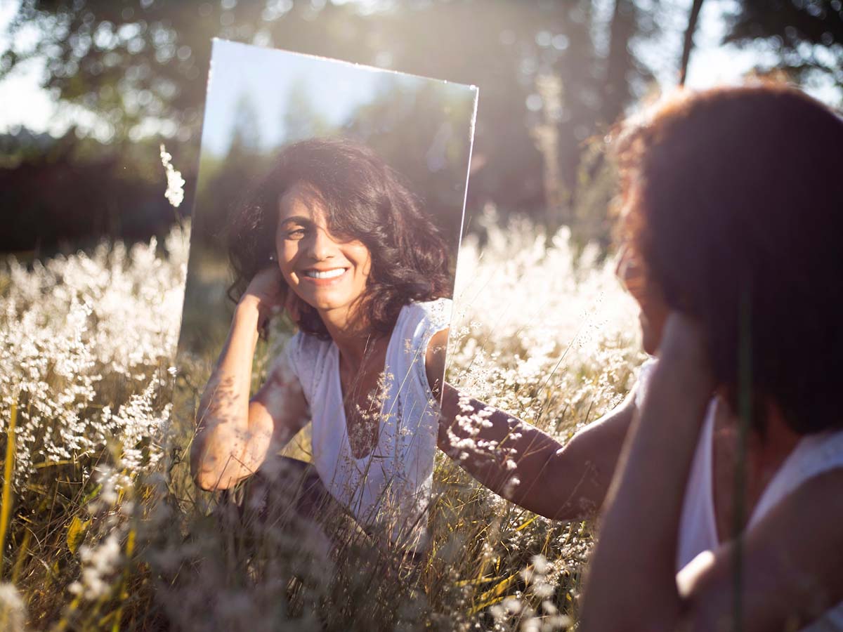 ConnollyCentre's tweet photo. Have you ever met or been in a relationship with a true #narcissist? Clinically diagnosed #narcissism is rare but narcissistic traits are more common. In our blog post we examine what this looks like in relationships &amp; how  current cultural trends may contribute to this increase. https://t.co/KcPYe51GyJ