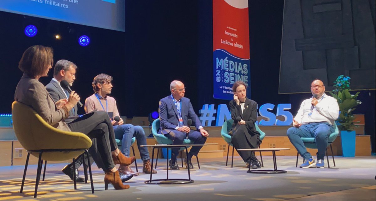 sixtinelp's tweet photo. #Conference sur les Stratégies des médias sur terrains de guerre, avec @FranckMathevon @LEENHARDT @KarimTalbi Nathan Hodge & Olga Rudenko #MES5 #MediasEnSeine #Ukraine #GuerreEnUkraine https://t.co/GZWgGO0sGH