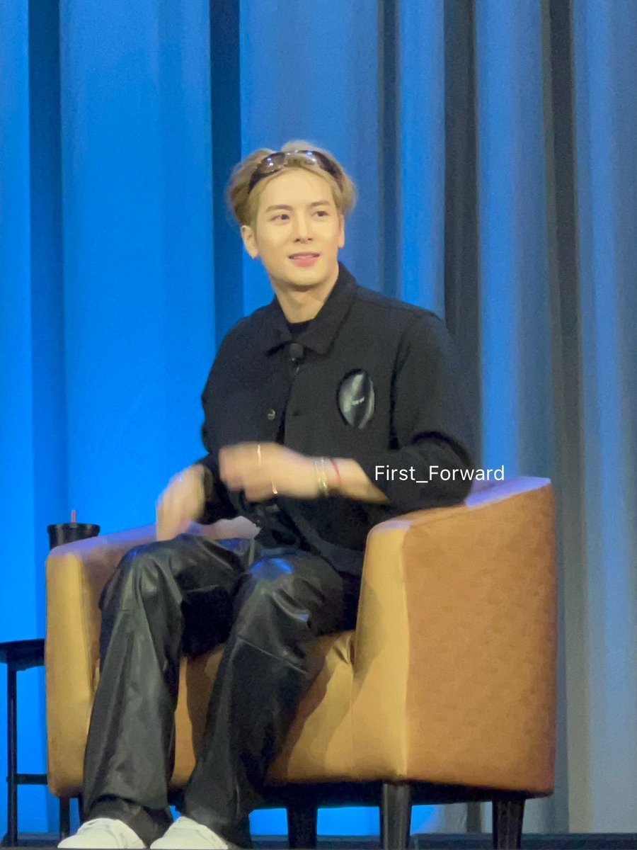 kanyanat_tttt's tweet photo. หล่อ���ากกหล่อเกินไปป่าววพี่เเจ็คค ใจละลายยยย😚♥️
#JacksonWangxWoodyFMonStage https://t.co/XrO2JxFlE9