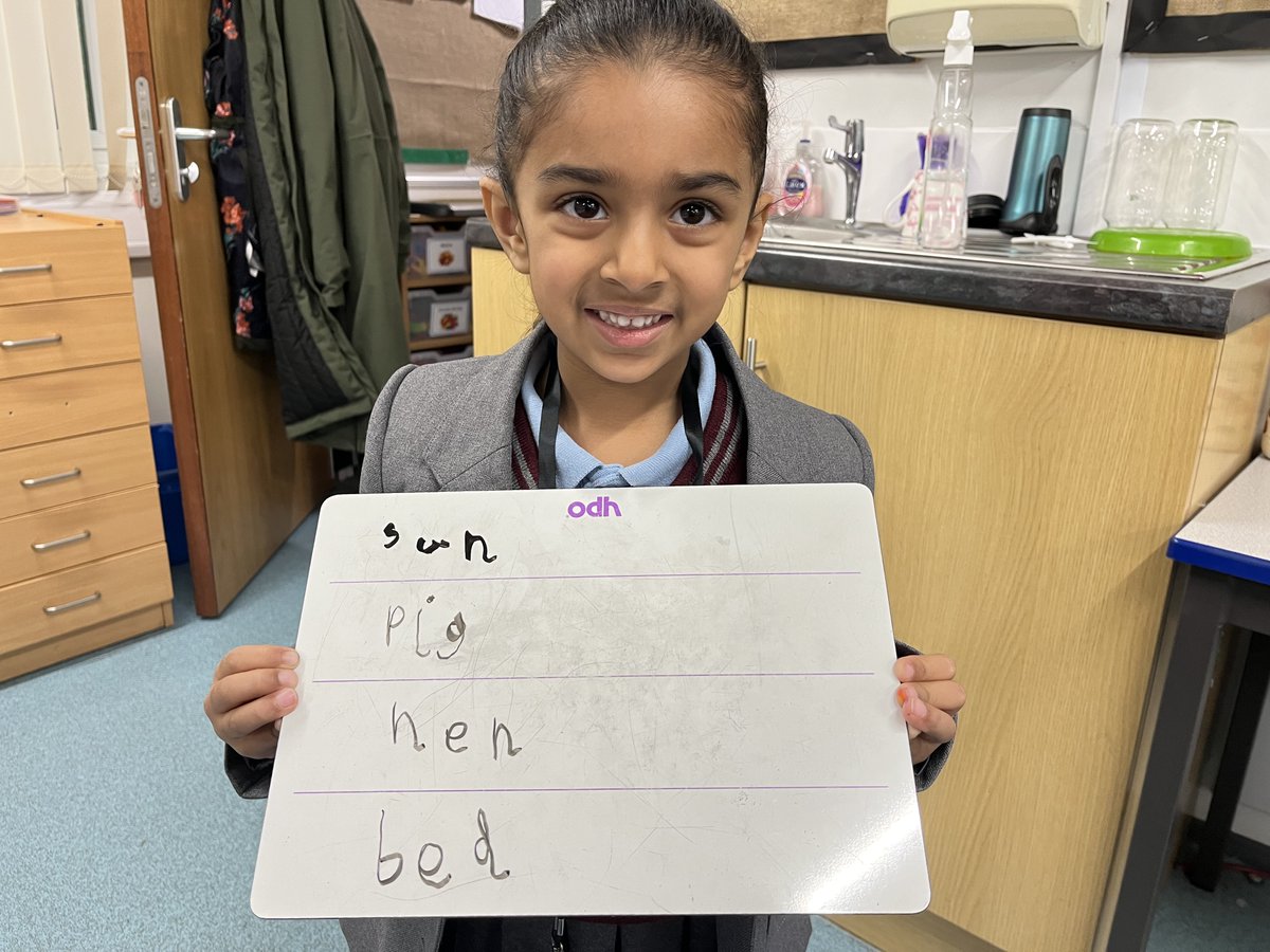 SGSReception's tweet image. Some fantastic early writing from #SGSReception this morning! #SGSPrep