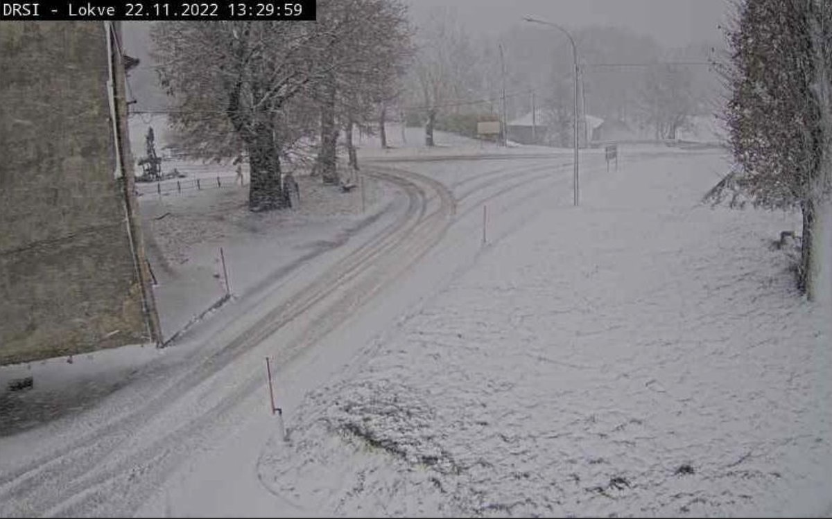 ilgoriziano's tweet photo. #Loqua si tinge di bianco con la prima neve, acqua alta sull'isola di #Grado.
#ilgoriziano #lokve #novagorica
🔵 ISCRIVITI anche al nostro canale Telegram -> https://t.co/itIfPnbUDc
https://t.co/sVnqla17Wu https://t.co/M1uWlYTJMl