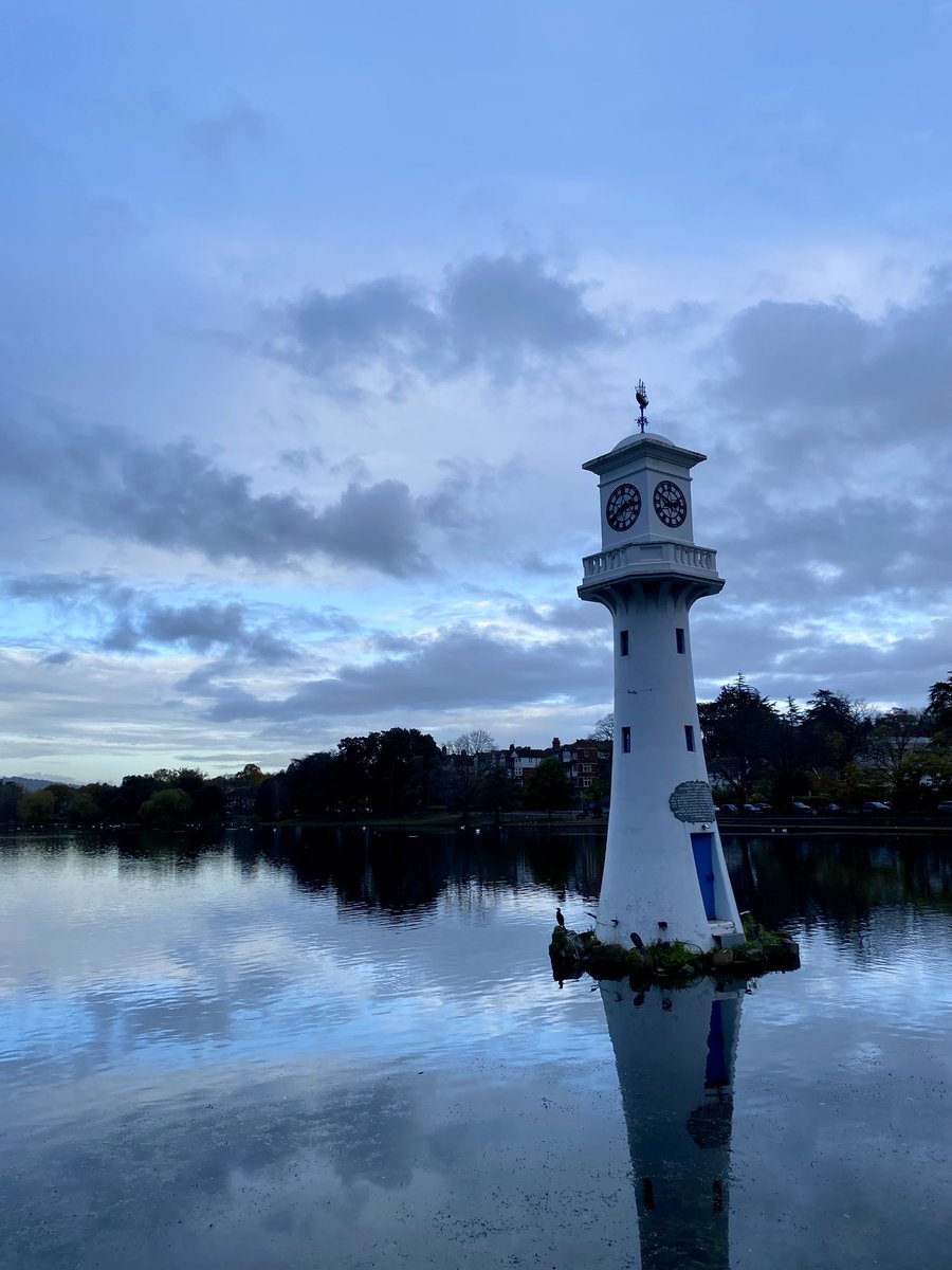 Miss Thomas tweet media