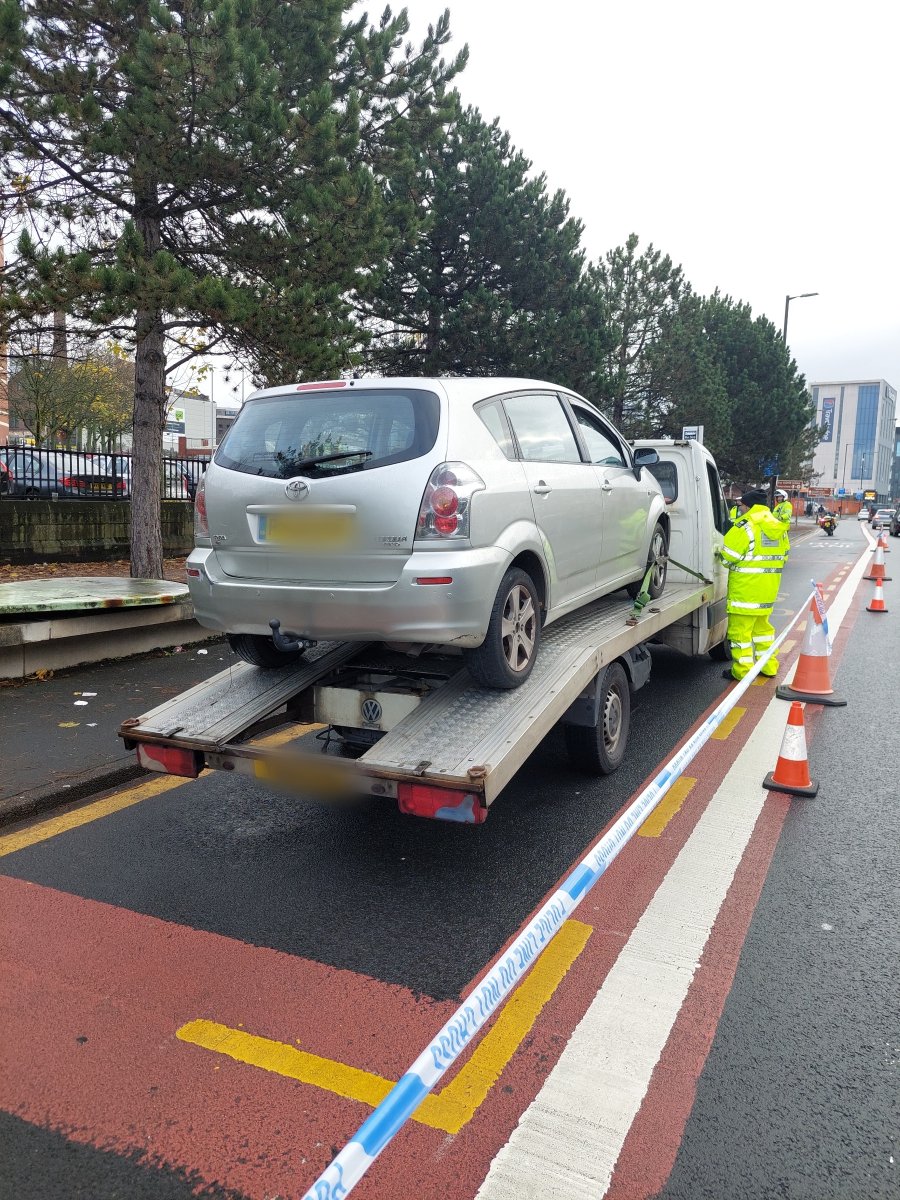 gmptraffic's tweet photo. Stopped by RPTF motorcyclist during #OpVortex for an insecure load. Vehicles carried require all 4 wheels securing. Prohibited till sorted and GFPN issued. https://t.co/cByz9OQOIK