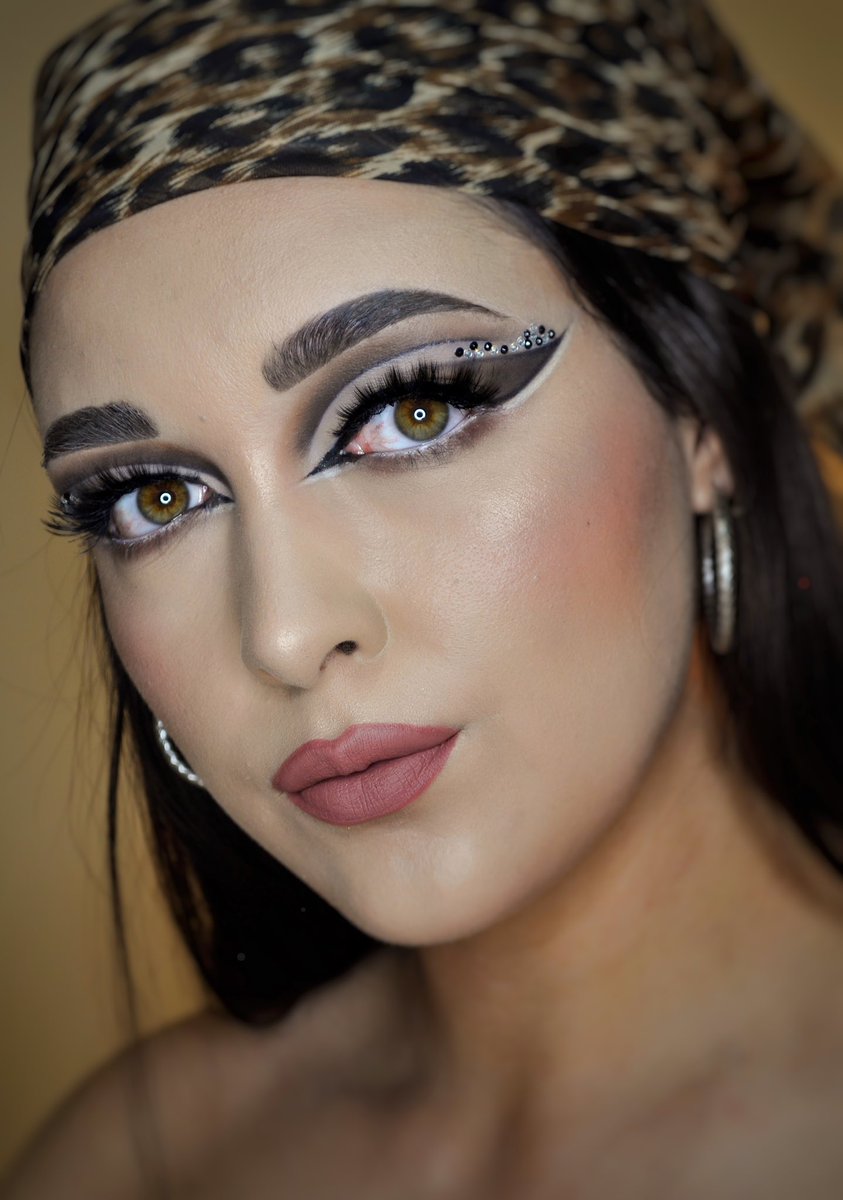 soleggmakeup's tweet photo. No sé por qué me veo tan guapa aquí 🥺✨ https://t.co/zjLBYL6TCi