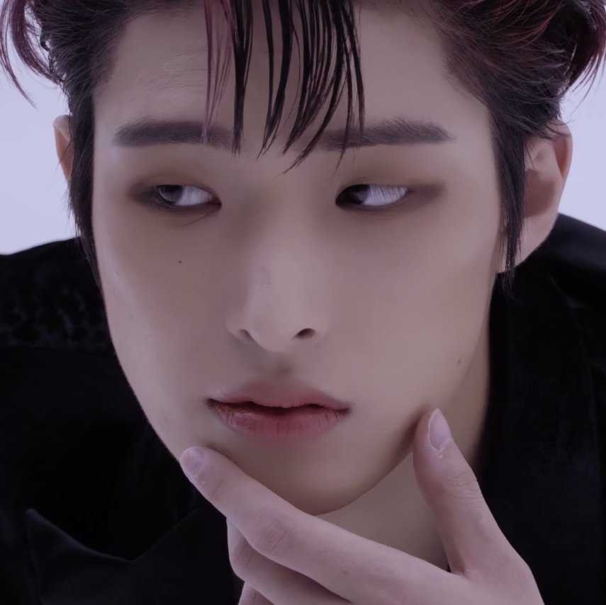 i swear i would suck the soul outta your dick a million times over idec how long i have to be on my goddamn knees