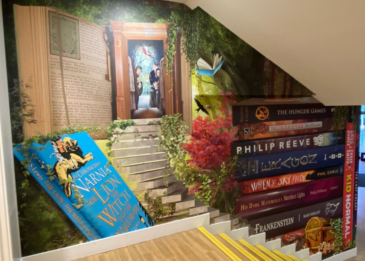 northacad's tweet photo. We are excited about our lovely new library; read about the opening and see our photo gallery here. https://t.co/qYmVZpJ3bu #library #newlibrary #books #reading #goodtoread #readerleaders https://t.co/08J9lL2f2W