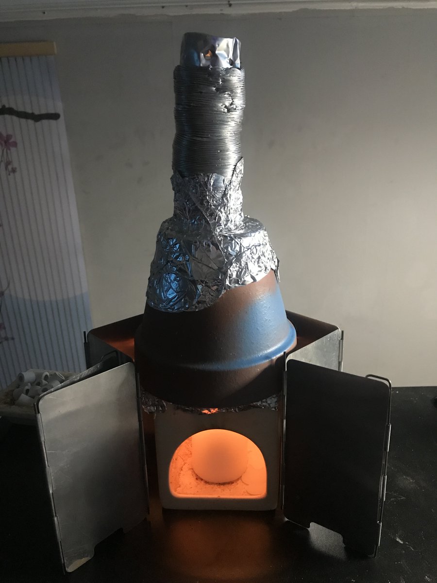 mancunianMADE's tweet photo. With the cost of living going up &amp; soaring electric &amp; gas prices ive been looking at alternate methods of keeping warm &amp; its the base of my first sculpture - A alien plant candle heater !! Pic 3 is finished idea #candleheater #stayingwarm #winter2023 #costofliving #keepingwarm https://t.co/wbsGmeUp7m