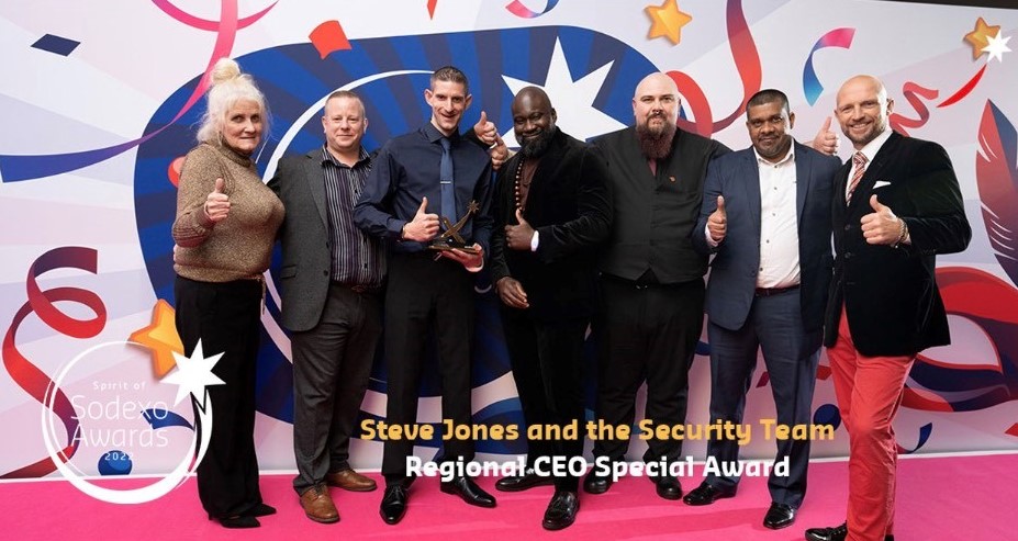 BHRUT NHS 🏥 (@bhrut_nhs) on Twitter photo Congratulations to our <a href="/SodexoUK_IRE/">Sodexo UK & Ireland</a> colleagues who won at the #SpiritofSodexo awards 🏆
Well done to <a href="/Lorrainesthomas/">Lorraine Thomas</a>, Steve Jones, and the Security team who won two of the three special awards at the ceremony 👏
Read more on our website: ow.ly/YZou50LKAgy Congratulations to our <a href="/SodexoUK_IRE/">Sodexo UK & Ireland</a> colleagues who won at the #SpiritofSodexo awards 🏆
Well done to <a href="/Lorrainesthomas/">Lorraine Thomas</a>, Steve Jones, and the Security team who won two of the three special awards at the ceremony 👏
Read more on our website: ow.ly/YZou50LKAgy
