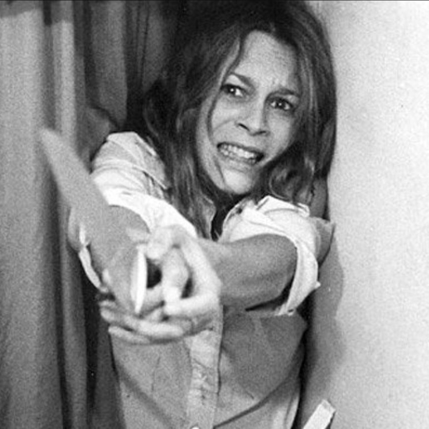 Oggi è il 22 novembre, potevamo non celebrare il compleanno dell’unica, indiscussa “scream queen” del nostro cuore? Happy birthday <a href="/jamieleecurtis/">Jamie Lee Curtis</a>!
#MidnightFactory