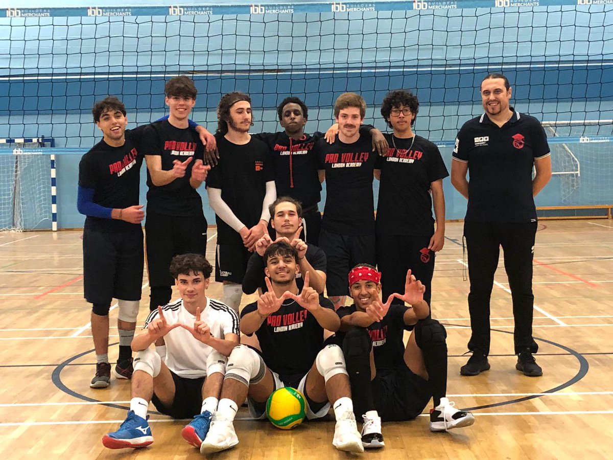 IBBPoloniaVC's tweet photo. Yesterday our 16-years-old #ProVolley #students won their game in the London League 🏐. They beat the Middlesex team 3-0. Well done and a great result of our youngsters 👏!

#GoPolonia #ilikeibb https://t.co/gwZz6JBIuZ
