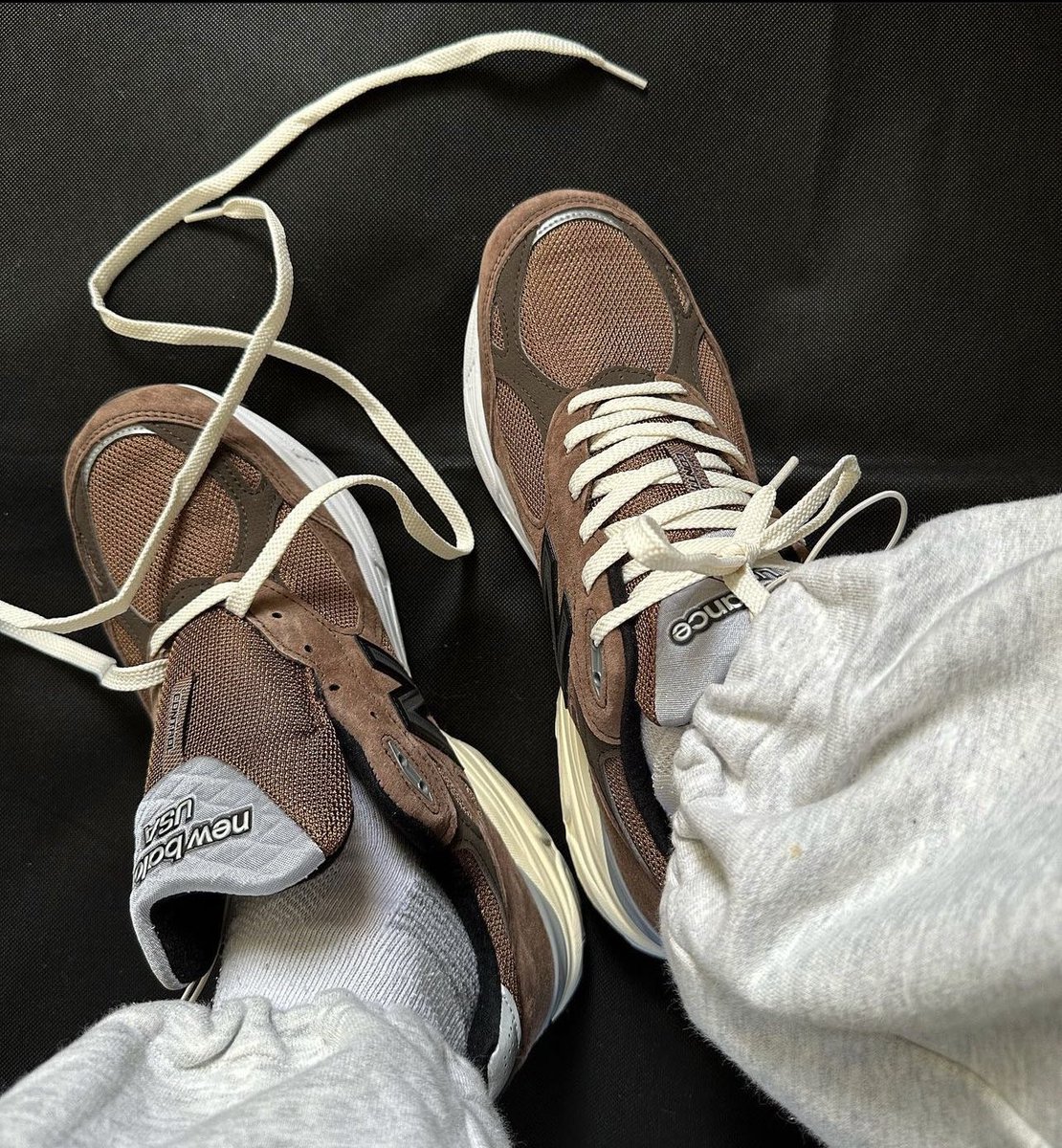 FitThemAll's tweet photo. Nouvelles images des prochaines New Balance 990v3 x JJJJound ☕️ https://t.co/eht2pBqDbK