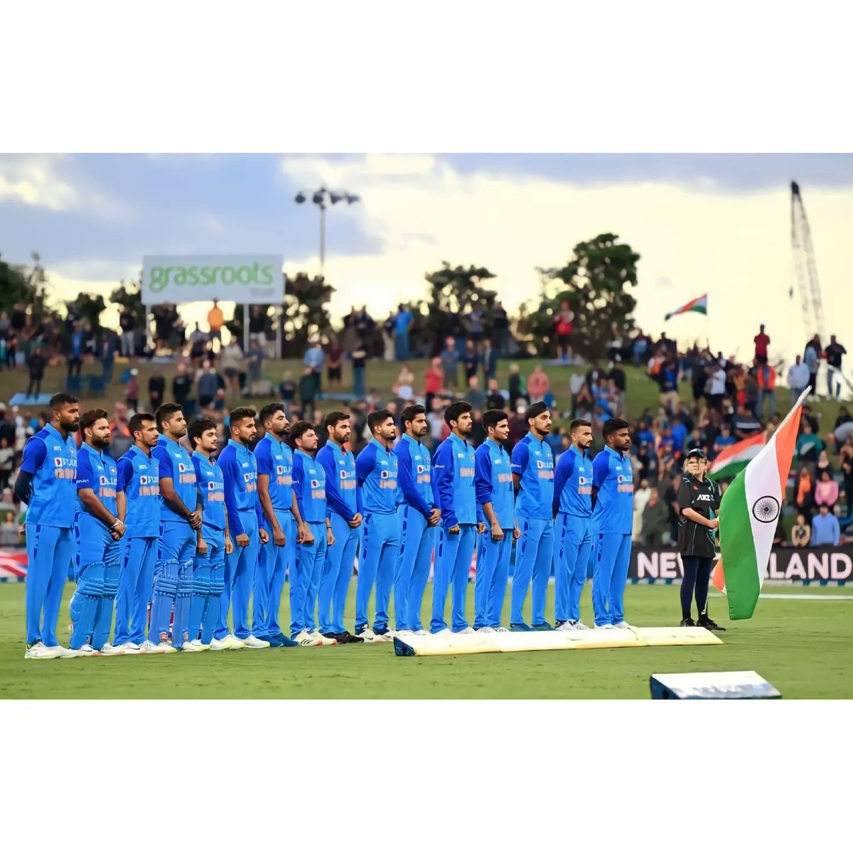 Formahelmets's tweet photo. Another series in the bag. Well done Team India. 🇮🇳🏆

Congratulations SKY on your Man Of Series achievement. 👏👏
.
#nzvind #teamindia #indiancricketteam 
.
📸 - BCCI
.
@surya_14kumar @RishabhPant17 @Sundarwashi5 https://t.co/jMErhl81Bb