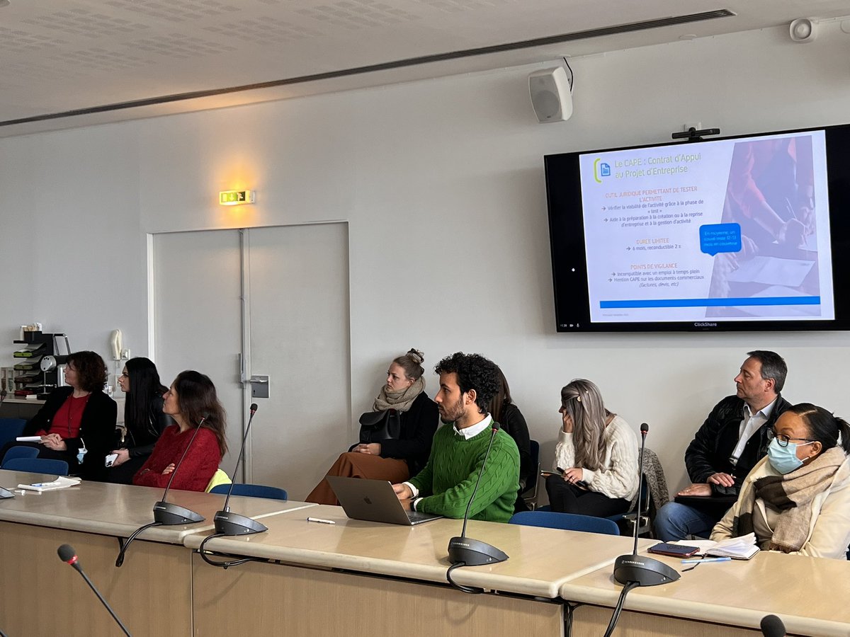 Dernière conférence 📣, Testez votre activité ! Animée par #Hopla, #Vecteur. Au forum #création- #reprise #entreprise. 🗓Demain je me lance !   💡 aujourd’hui 22 novembre au Parc des Expositions de Mulhouse avec @poleemploi_GE, <a href="/MulhouseAgglo/">Mulhouse Alsace Agglomération - m2A</a>,
