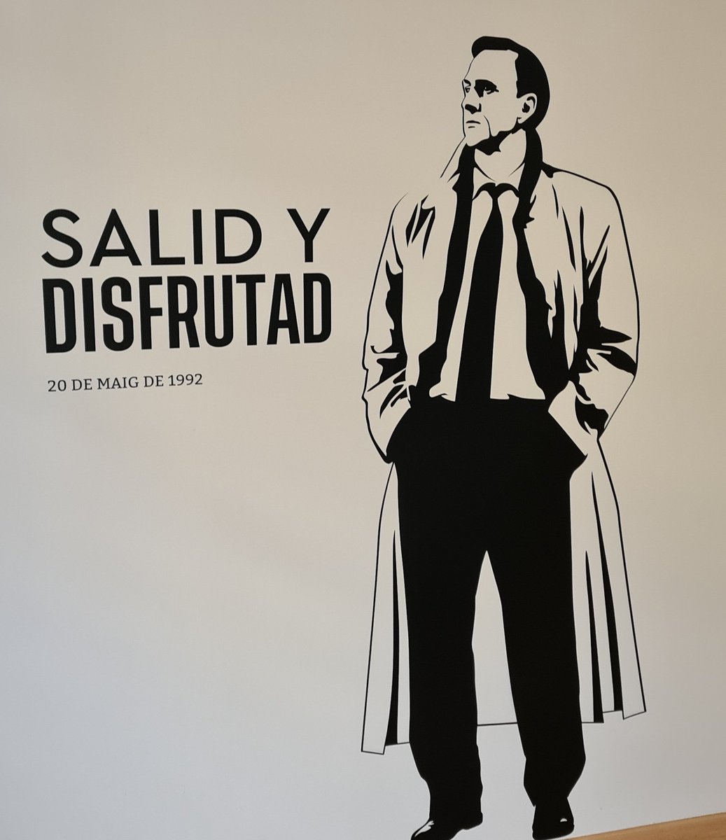 arnau78's tweet photo. Portar l'ordinador a arreglar a Can Cèl.lules 😍😍😍
@Lana2net https://t.co/rP4kgH6NMI