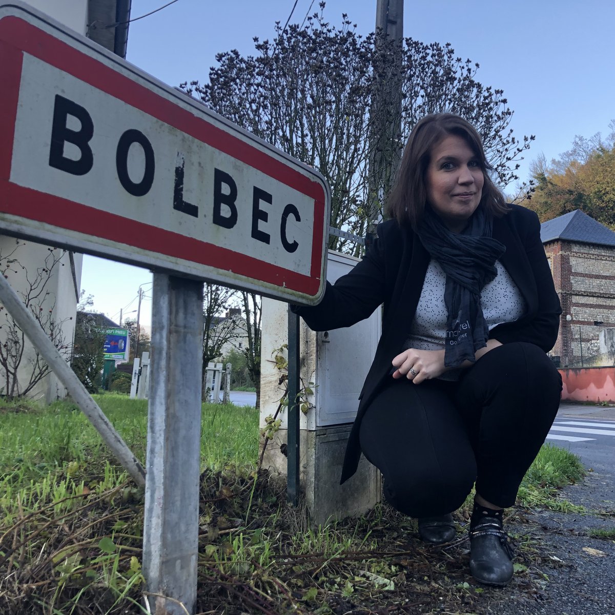 CeacomLeHavre's tweet photo. 📍 LE TRAVAIL FRAPPE À VOTRE PORTE

Ceacom recrute au pied de chez vous !
Vanessa, responsable des équipes en #télétravail, vient à votre rencontre 🤩

Notre but : recruter 50 Chargés de Clientèle qui seront formés sur le territoire @CauxSeineAgglo.

#ToutPourlEmploi #nearhiring https://t.co/OyUwwaa9RY
